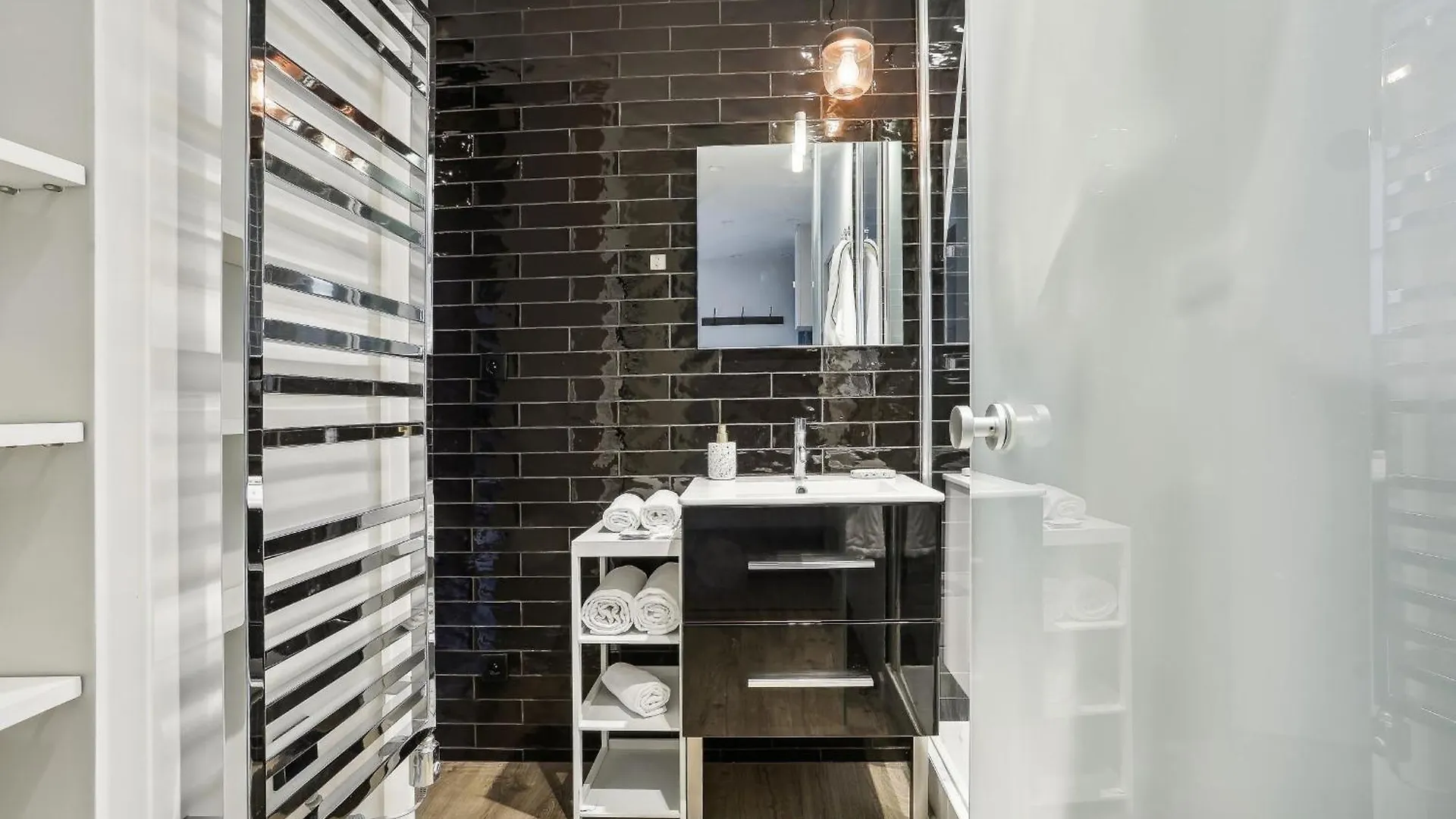 Διαμέρισμα Eiffel Tower & Champ De Mars - 1br - Cityapartmentstay