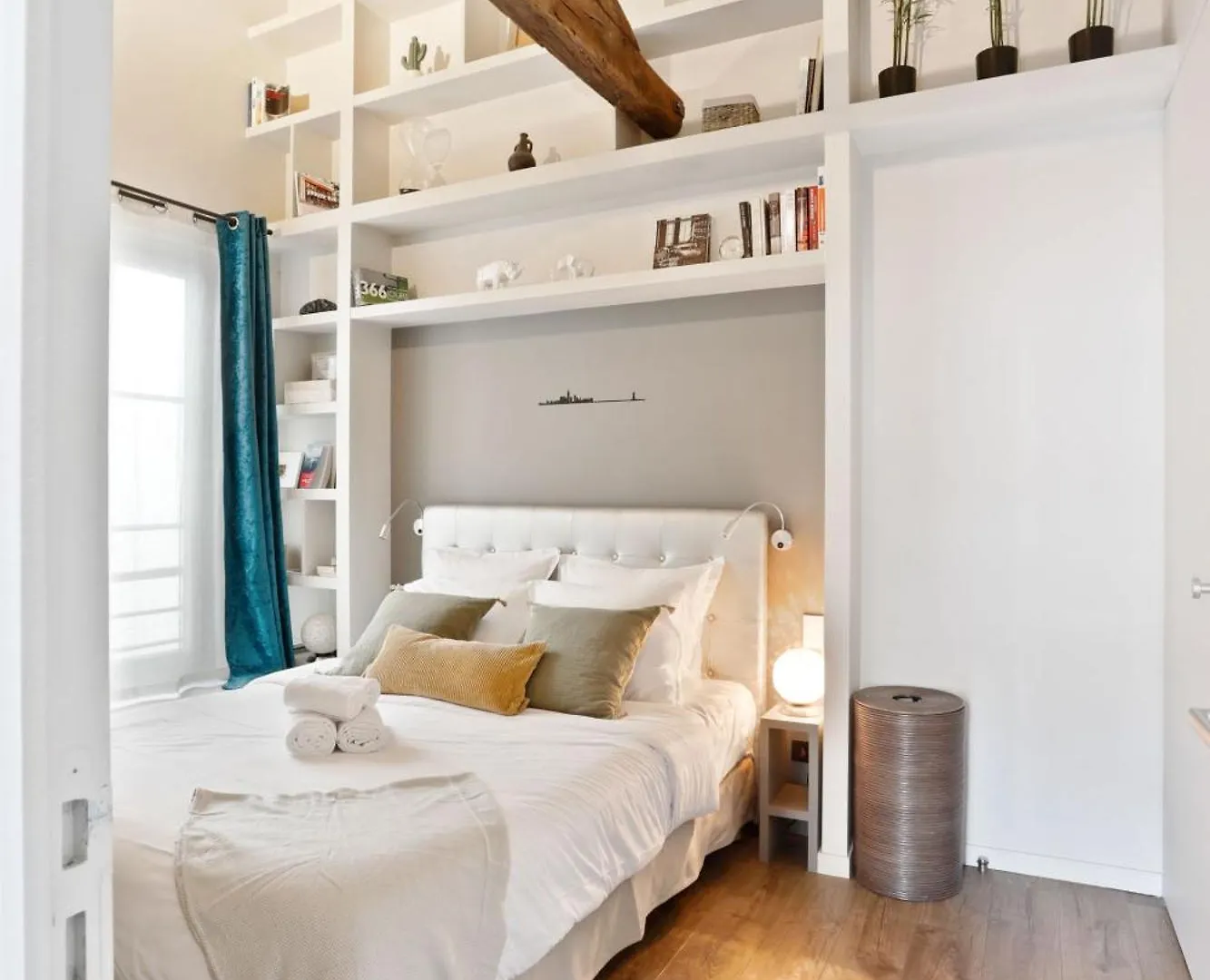 Eiffel Tower & Champ De Mars - 1br - Cityapartmentstay *