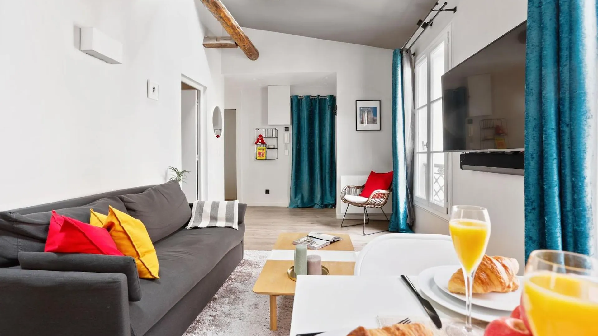 Eiffel Tower & Champ De Mars - 1br - Cityapartmentstay * Paris